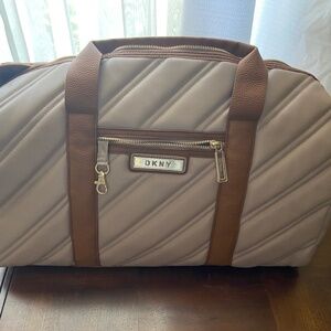 DKNY DUFFLE BAG